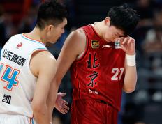 开云体育官网-看点十足的一场精彩篮球大战