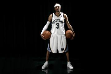 开云平台-天使之翼划过北欧天空，迪马利亚一脚任意球让芬兰神话化为乌有