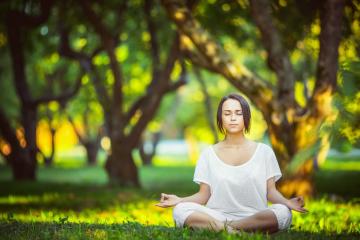 开云官方app入口-用行动打破所有质疑，杰伦·格林当之无愧的关键先生