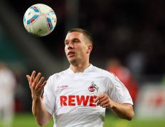 开云APP-首先，根据关键词戴维斯杯逆转法网，蒂姆状态火热，我们扩展思维，构思一个兼具悬念、对比与人物弧光的标题