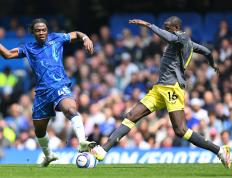 开云下载-切尔西客场击败埃弗顿，取得胜利