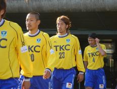 开云体育app-强队占据主场优势，击溃弱旅