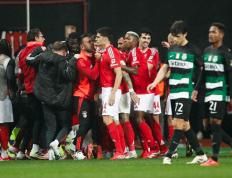 开云体育入口-关于本菲卡连胜曼联！吉鲁接助攻攻破葡萄牙铁闸的信息