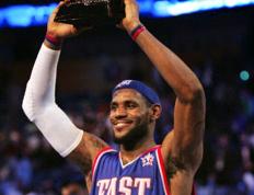 开云APP-美国运动员再次登上领奖台，霸气十足