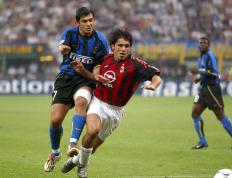 开云体育在线-AC米兰主场紧随尤文图斯，保持榜首位置的简单介绍