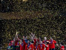 开云体育入口-美洲盃比赛中球员们燃烧激情，挑战限度的简单介绍