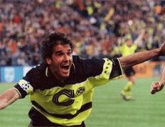 开云APP-尤文图斯无缘欧冠决赛，梅开二度未能晋级