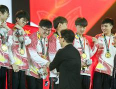 开云官网-RNG力克C9，JackeyLove团战一打五峡谷大战入围赛，点燃全场激情