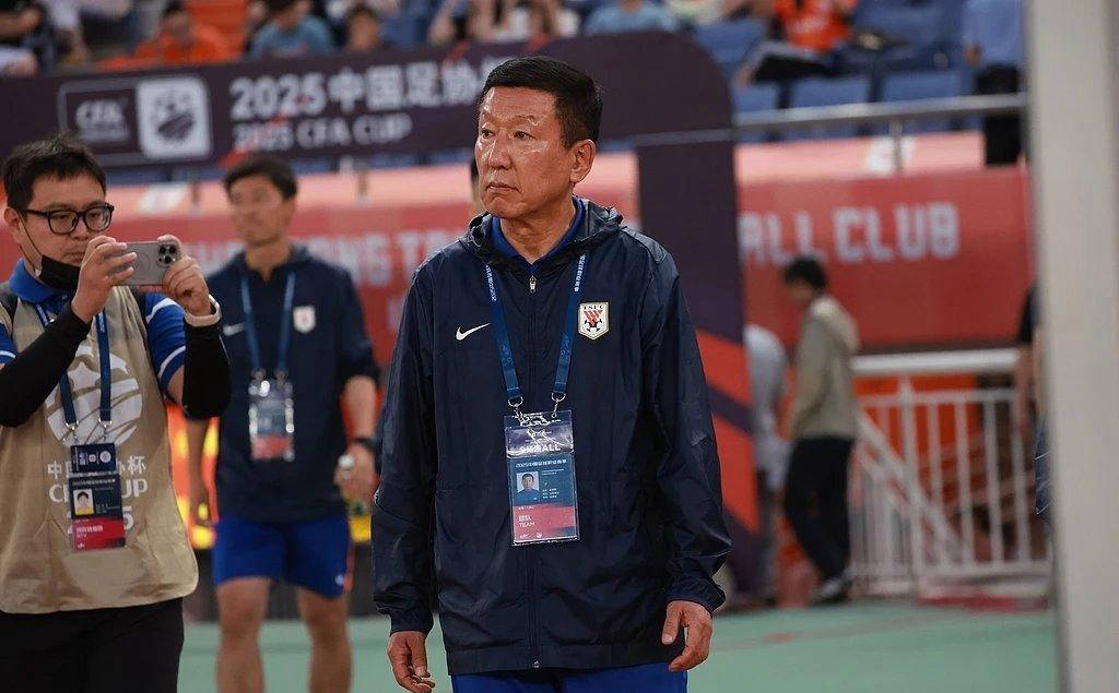 开云体育下载-福建队主场大败，陷入困境难以自拔的简单介绍