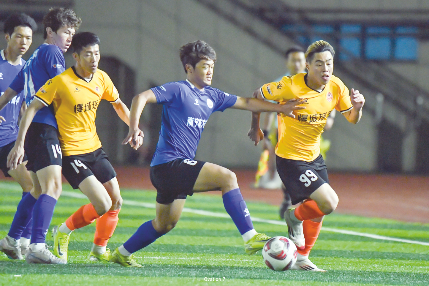 开云平台-新赛季揭幕战，球队展现出色表现