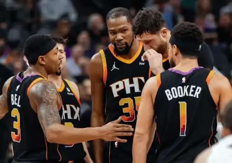 开云体育官网-老鹰队重焕生机,连胜引发球迷狂欢的简单介绍