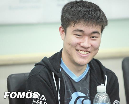 开云体育在线-CLG翻盘BRO，Uzi拿下关键大龙宿敌对决小组赛，留下经典瞬间