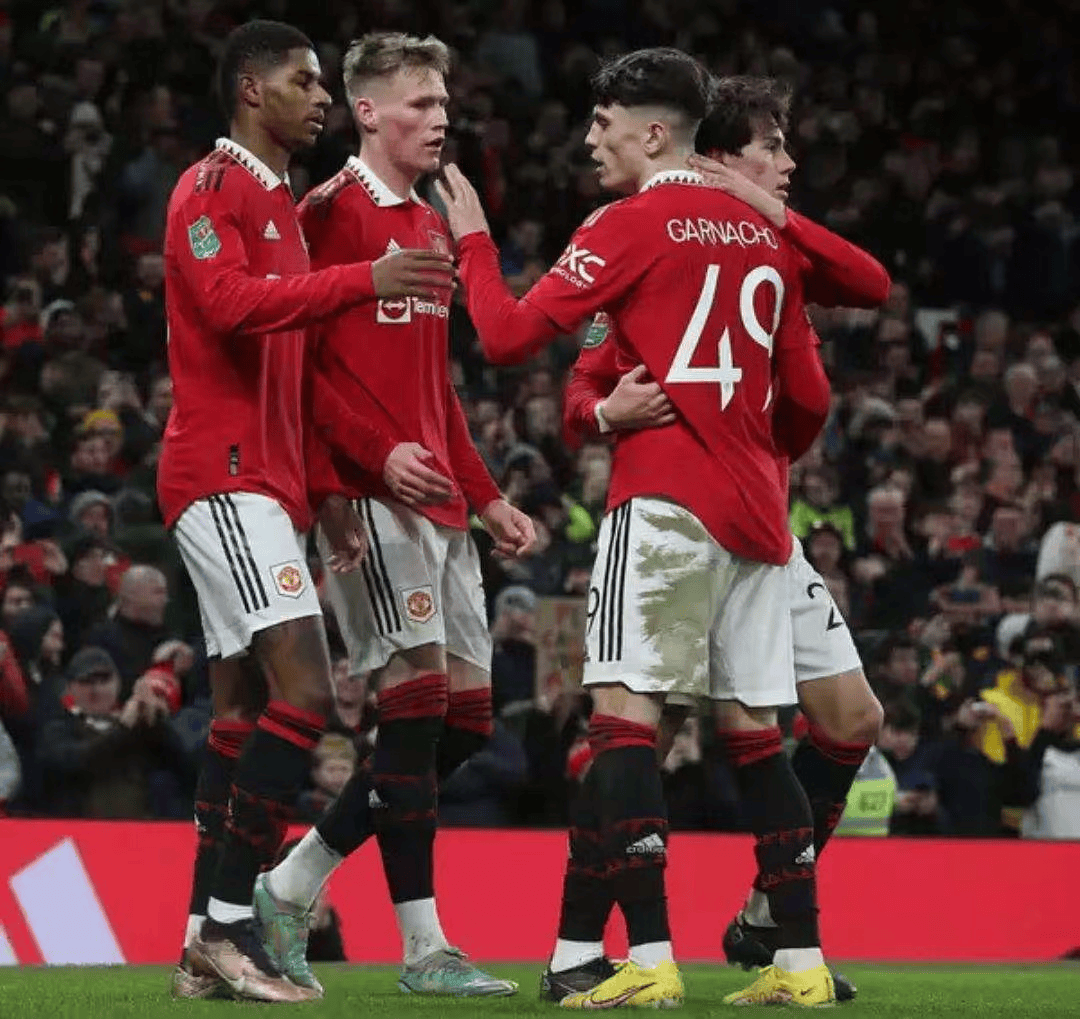 开云体育登录-包含曼联客场击败南安普顿，保持不败纪录的词条