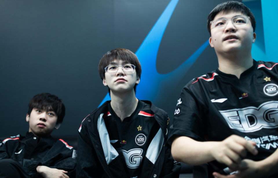 开云体育官方网站-IG力克BRO，369关键团战开团秒人激烈交锋入围赛，引爆全场热议