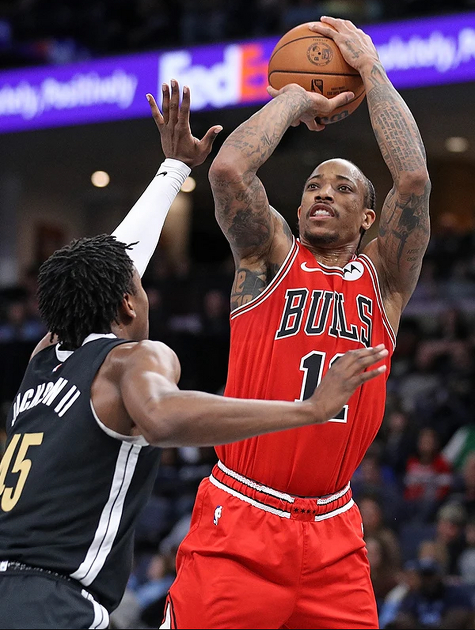 开云平台-关于公牛险胜吉林队,德罗赞高光表现的信息