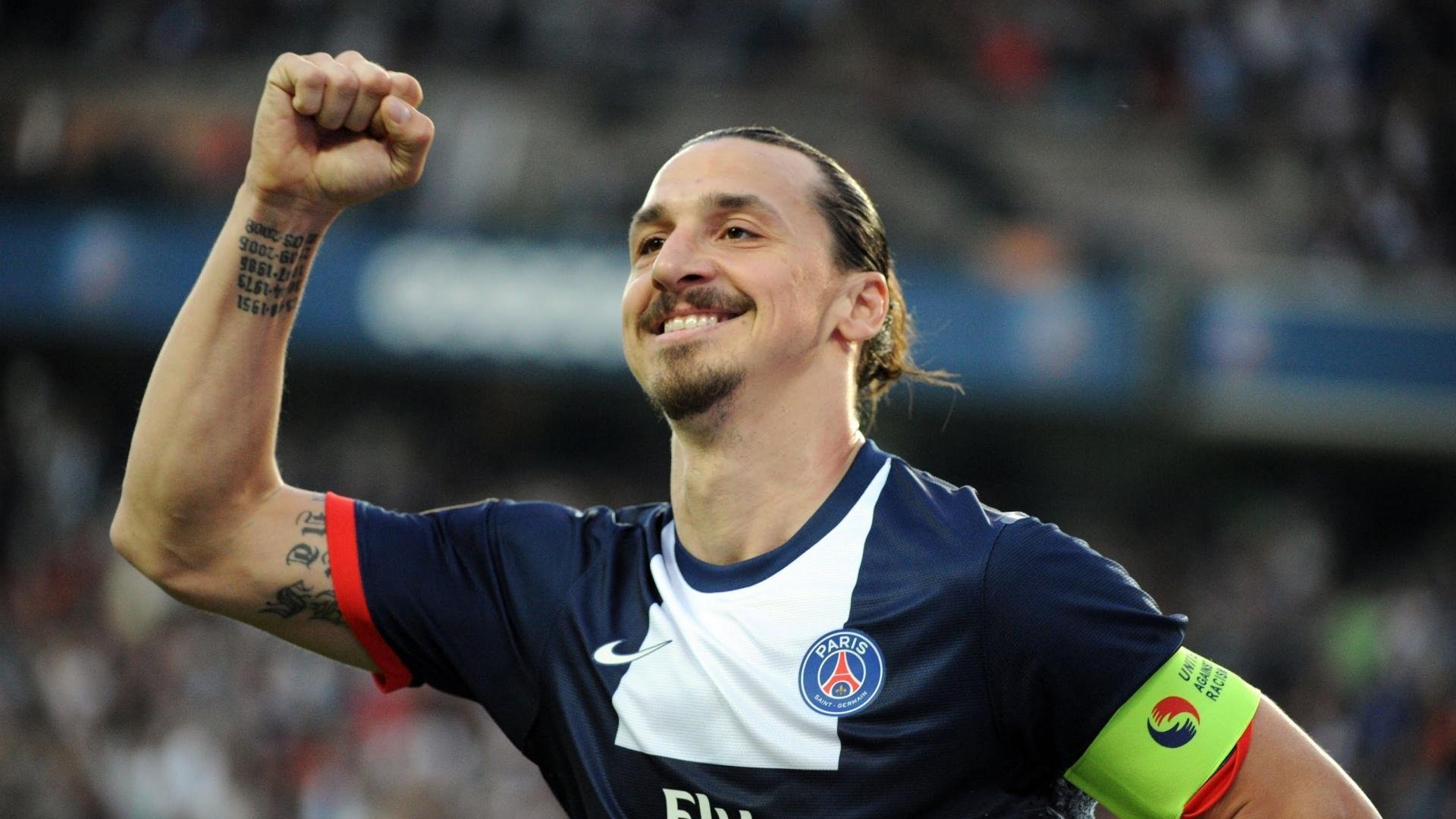 开云APP-F1年度争冠终极夜，拉梅洛一骑绝尘，制胜表现铸就传奇